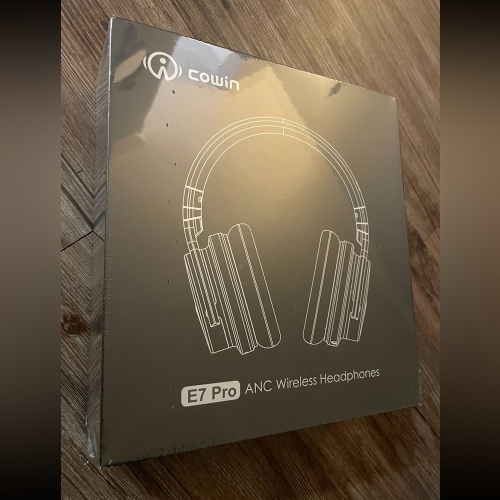 Cowin Noise Cancelling Headphones. Unopened, in box.